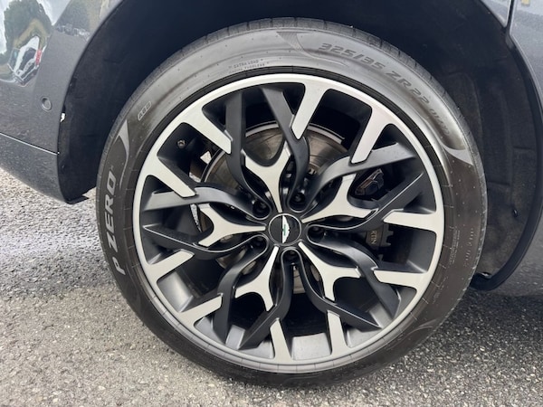 Used Aston Martin DBX 2020 for sale - 76256149: Photo 49