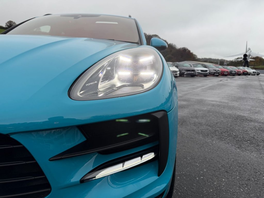 Used Porsche Macan 2018 for sale - 76582215: Photo 46