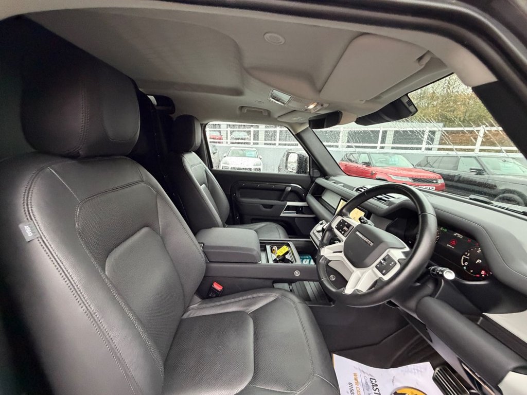 Used Land Rover Defender 2023 for sale - 76469711: Photo 12