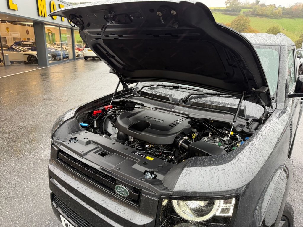 Used Land Rover Defender 2023 for sale - 76469711: Photo 24