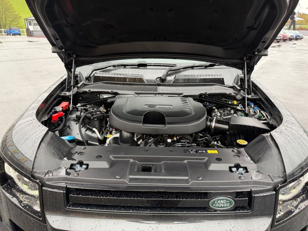 Used Land Rover Defender 2023 for sale - 76469711: Photo 25