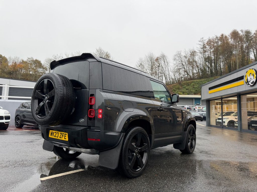 Used Land Rover Defender 2023 for sale - 76469711: Photo 6