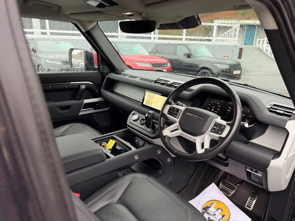 Used Land Rover Defender 2023 for sale - 76469711: Photo 8