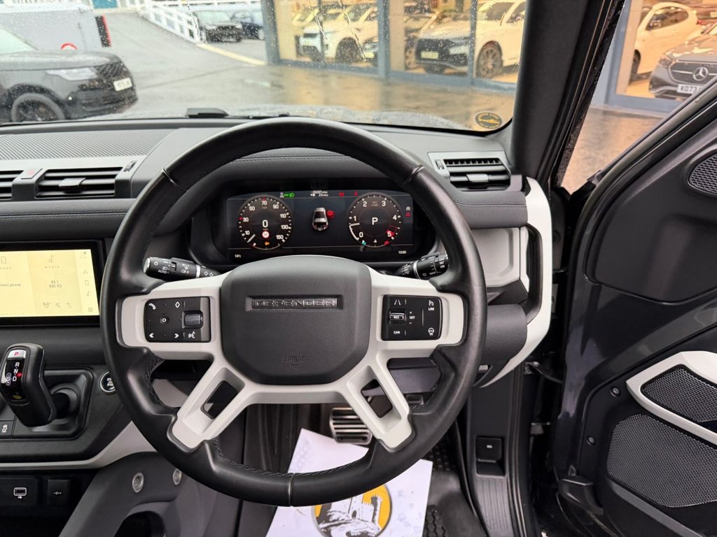 Used Land Rover Defender 2023 for sale - 76469711: Photo 9