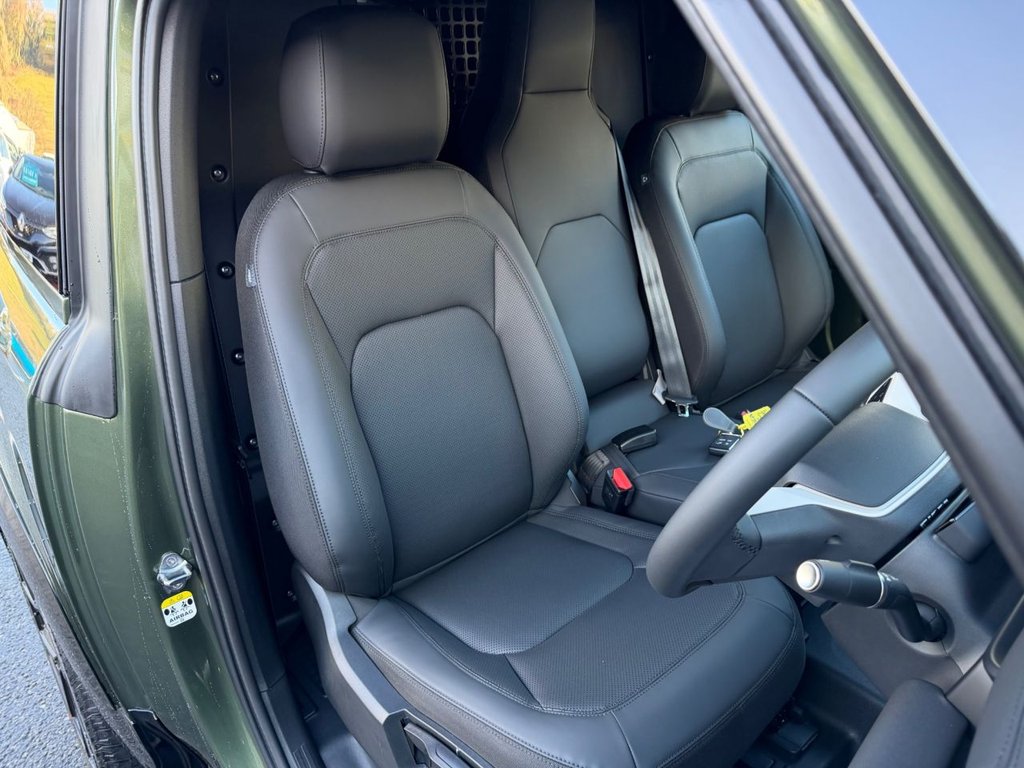 Used Land Rover Defender 2026 for sale - 77383543: Photo 19