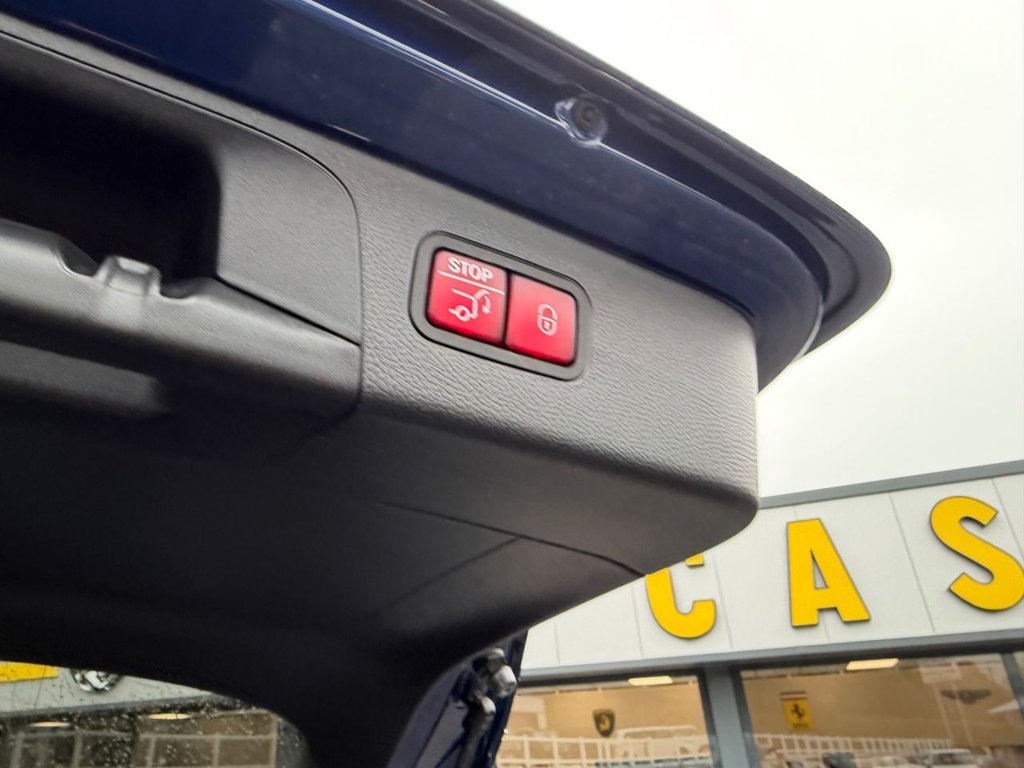 Used Mercedes-Benz GLC 2017 for sale - 77667103: Photo 30