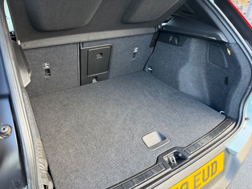 Used Volvo XC40 2018 for sale - 76797710: Photo 27