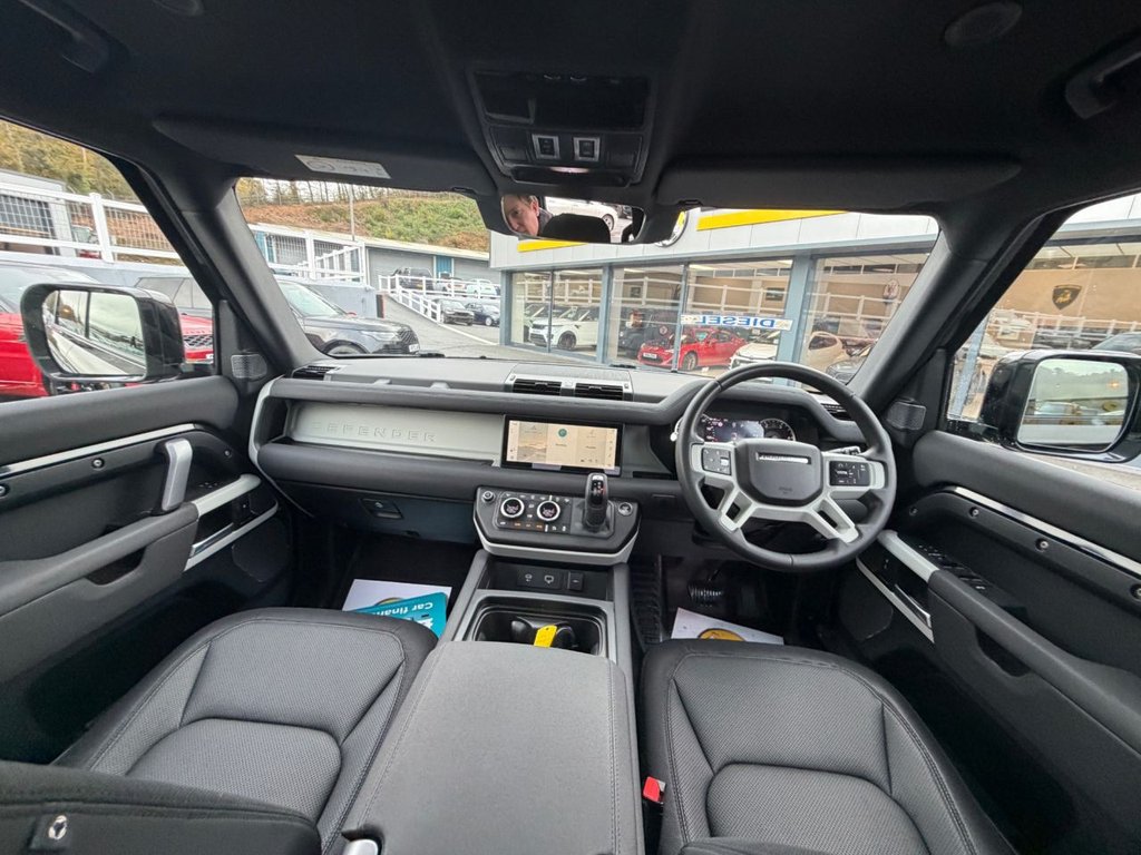 Used Land Rover Defender 2023 for sale - 76429744: Photo 15