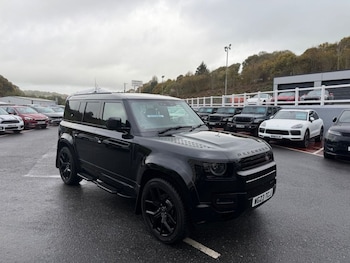 Land Rover - Defender