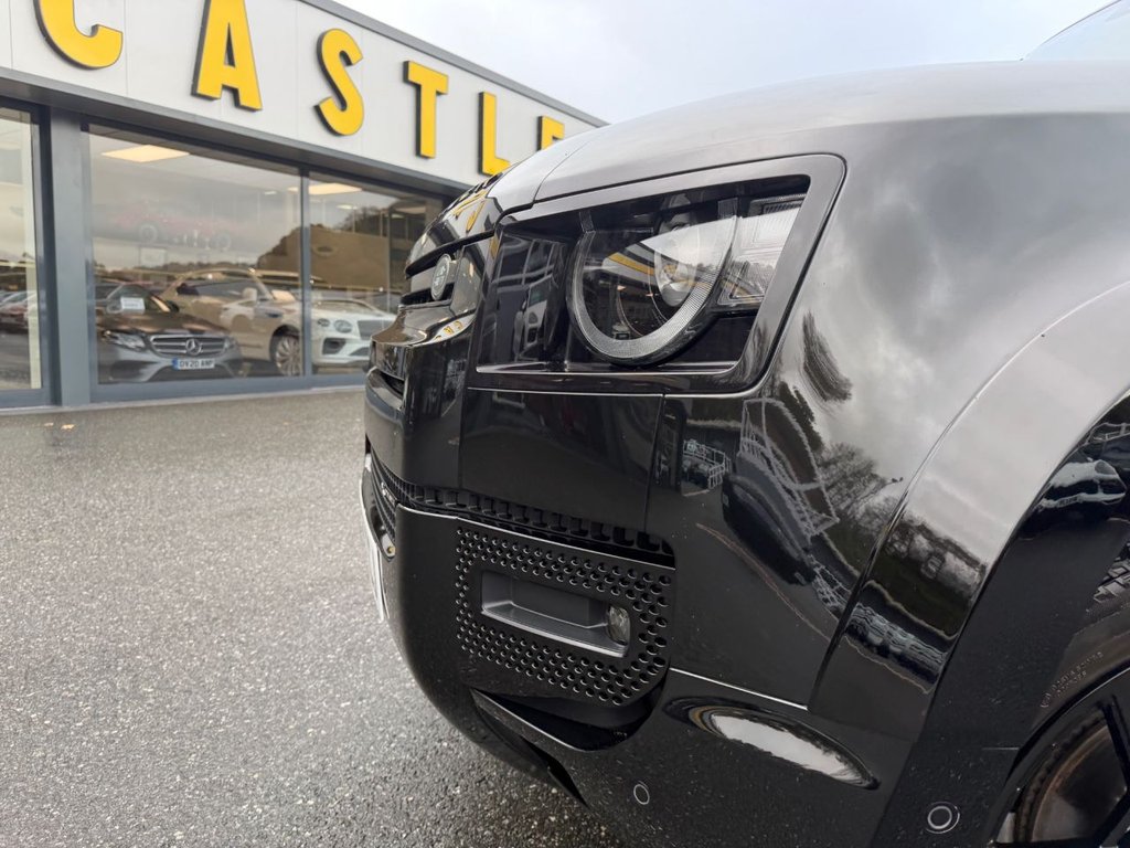 Used Land Rover Defender 2023 for sale - 76429744: Photo 30