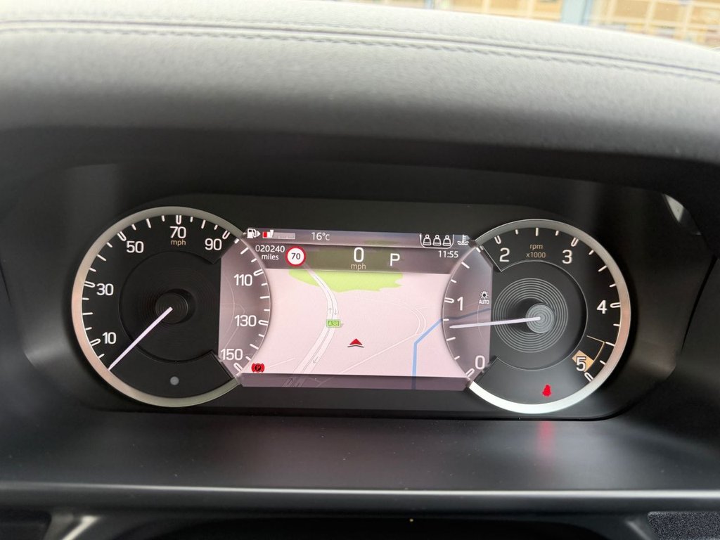 Used Land Rover Defender 2023 for sale - 76429744: Photo 37