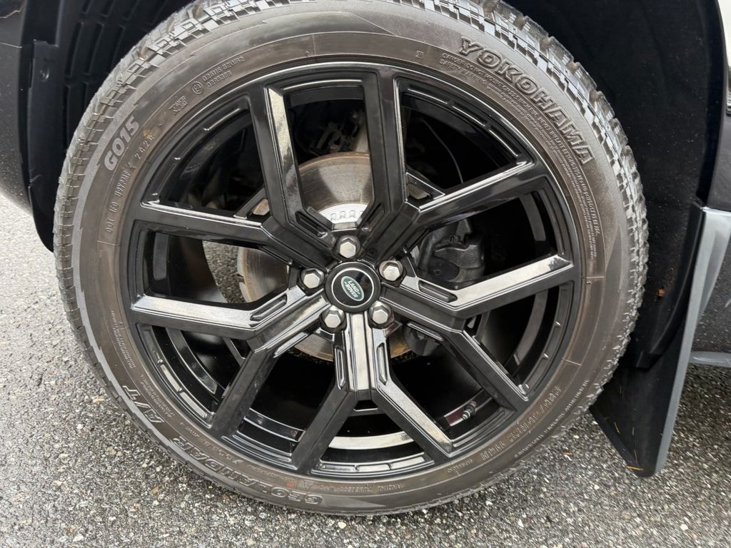 Used Land Rover Defender 2023 for sale - 76429744: Photo 46