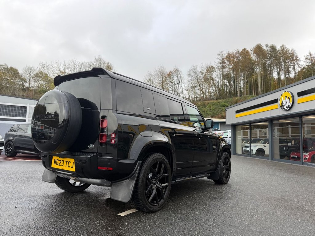 Used Land Rover Defender 2023 for sale - 76429744: Photo 6