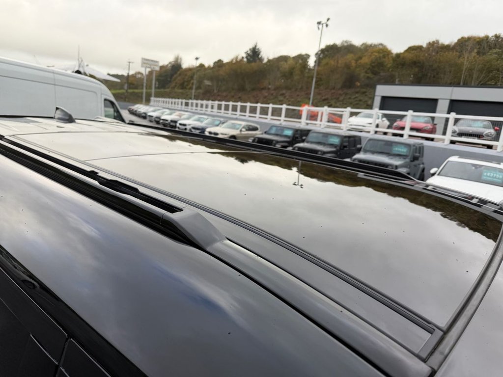 Used Land Rover Defender 2023 for sale - 76429744: Photo 8