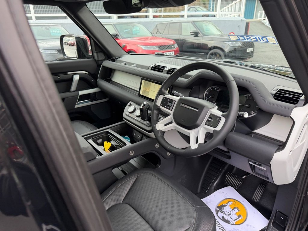 Used Land Rover Defender 2023 for sale - 76429744: Photo 9