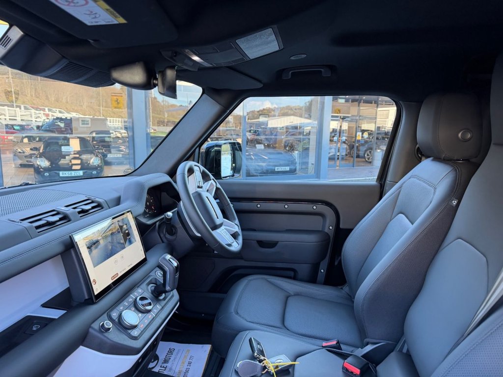 Used Land Rover Defender 2025 for sale - 76686594: Photo 20