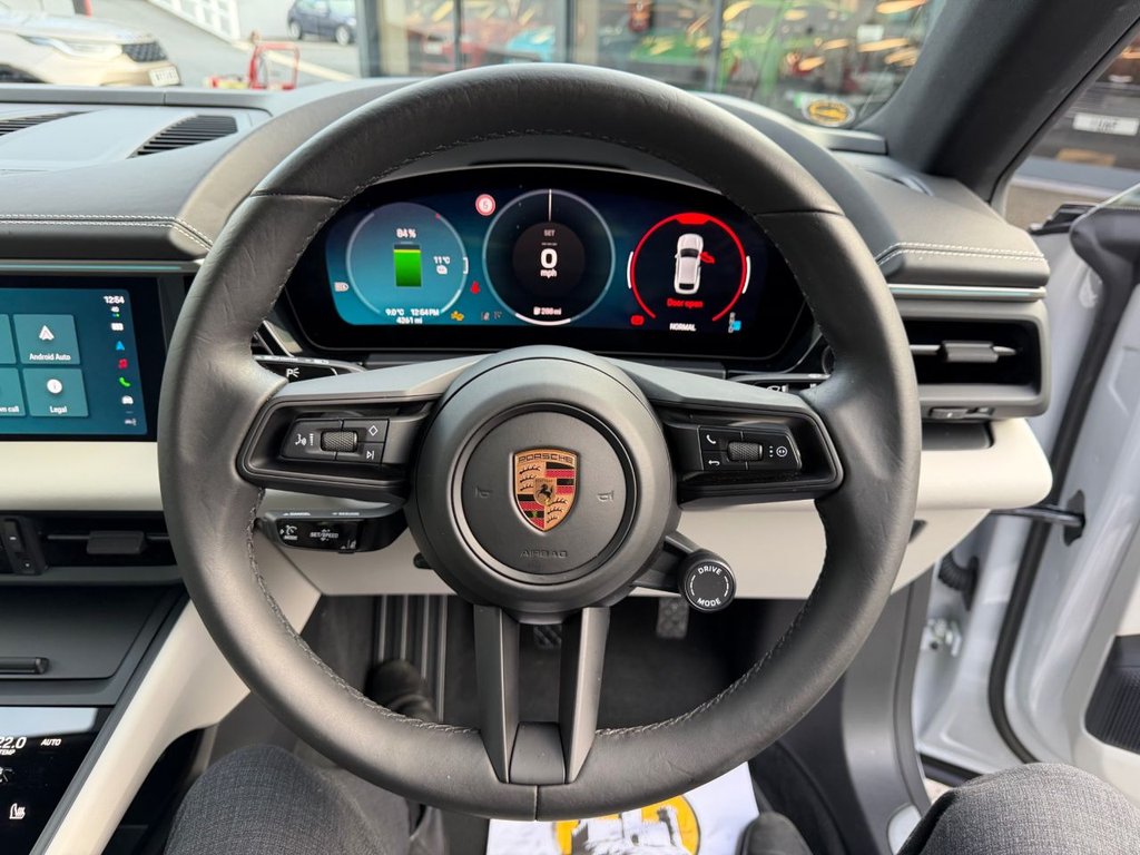 Used Porsche Macan 2024 for sale - 76841634: Photo 13