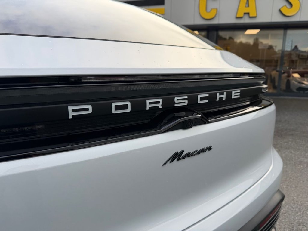 Used Porsche Macan 2024 for sale - 76841634: Photo 39