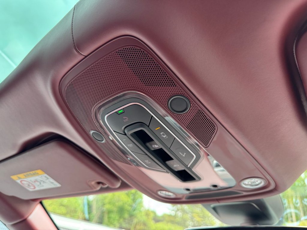 Used Bentley Bentayga 2020 for sale - 76396431: Photo 45