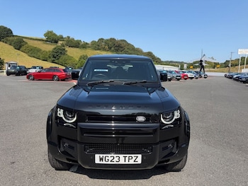 Used Land Rover Defender 2023 for sale - 79275798: Photo