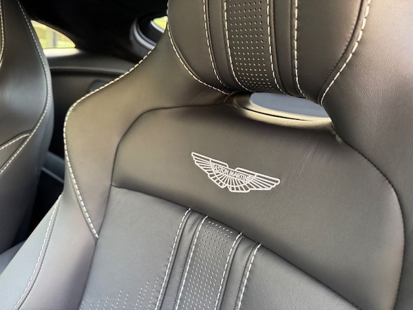 Used Aston Martin Vantage 2021 for sale - 76210822: Photo 19