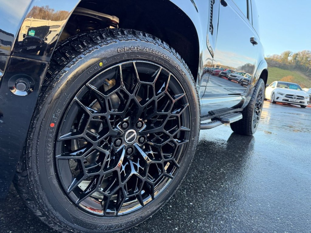 Used Land Rover Defender 2025 for sale - 77463599: Photo 25