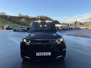 Used Land Rover Defender 2025 for sale - 77463599: Photo