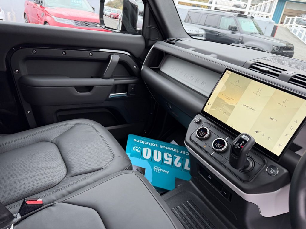 Used Land Rover Defender 90 2026 for sale - 78069244: Photo 12