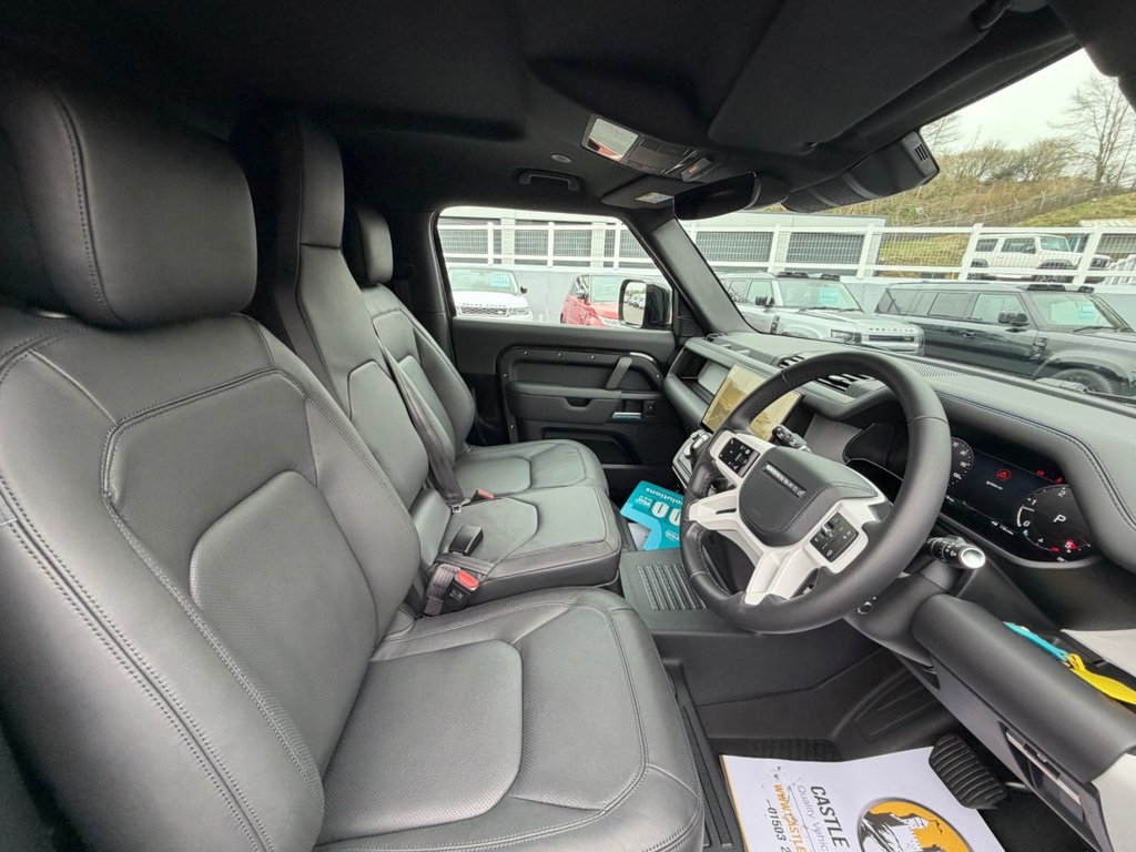 Used Land Rover Defender 90 2026 for sale - 78069244: Photo 13