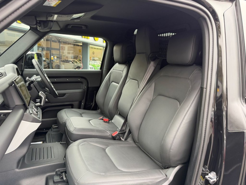 Used Land Rover Defender 90 2026 for sale - 78069244: Photo 19