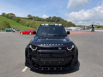 Used Land Rover Defender 90 2026 for sale - 78524595: Photo