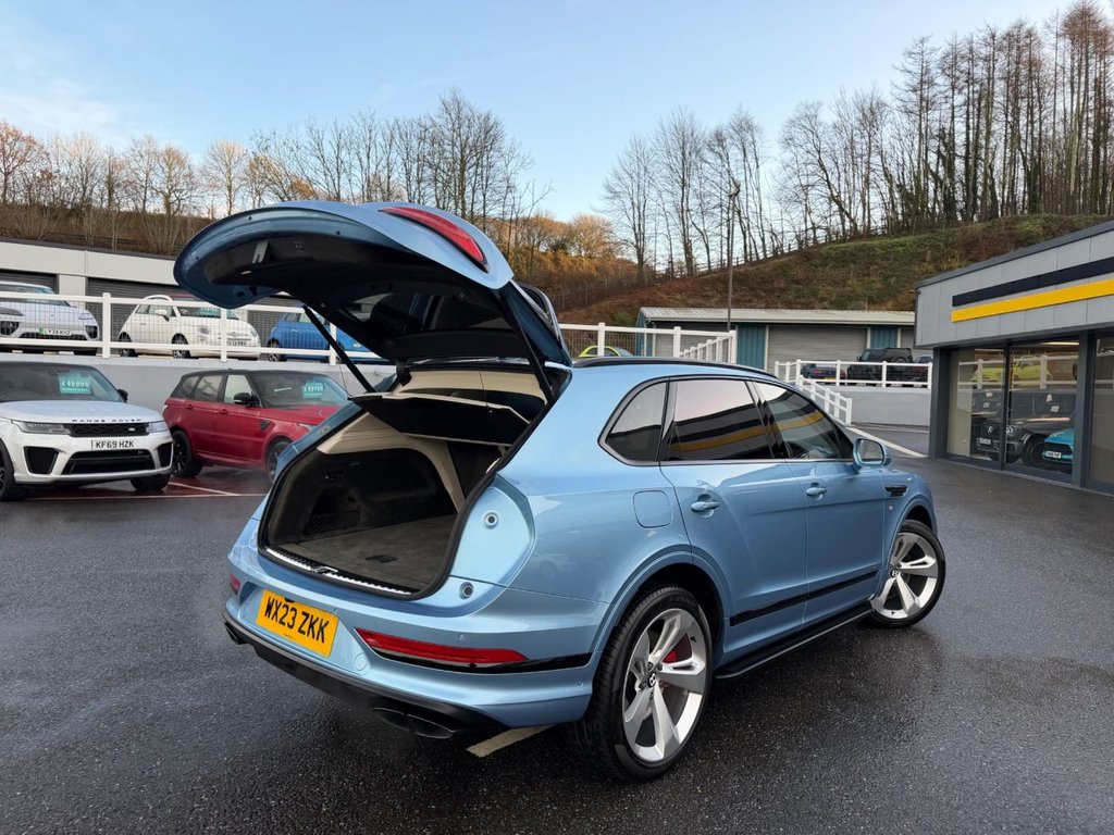 Used Bentley Bentayga 2023 for sale - 76923820: Photo 17