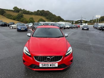 Used Volvo V40 2019 for sale - 79675397: Photo