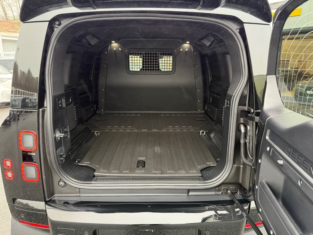 Used Land Rover Defender 110 2026 for sale - 77919577: Photo 14