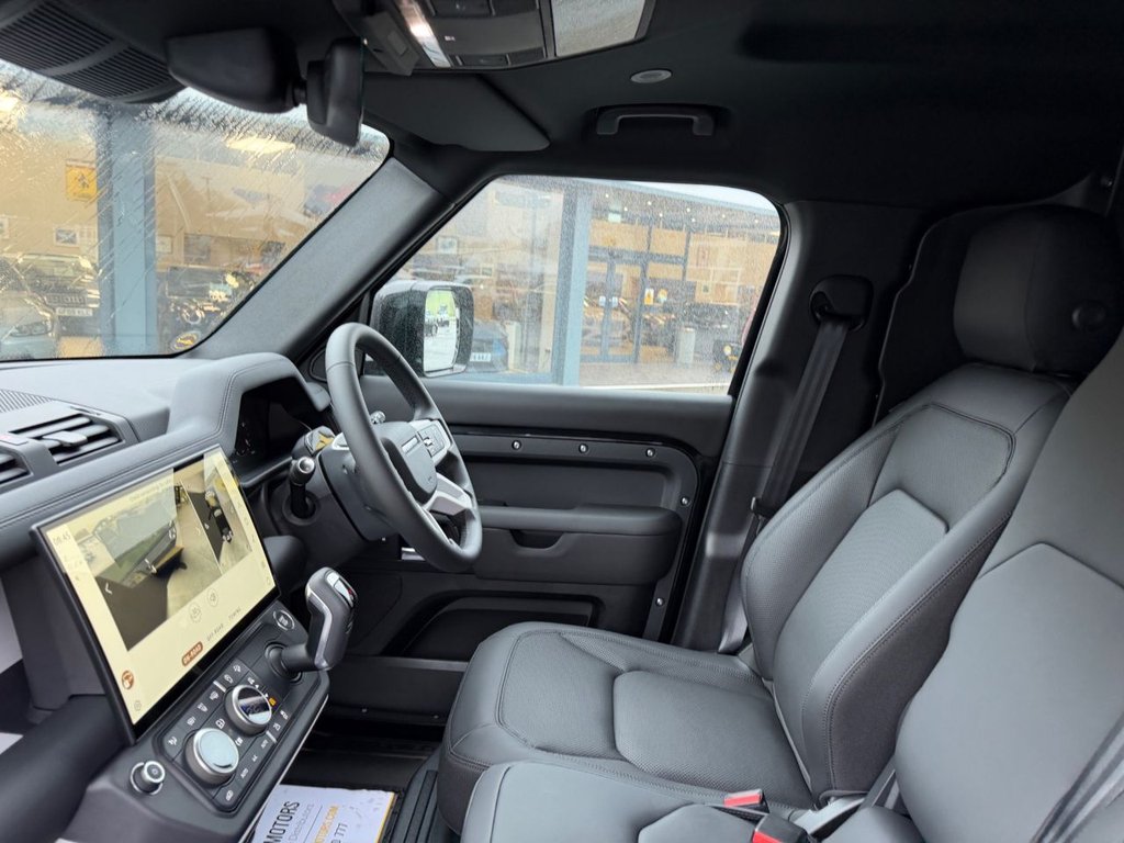 Used Land Rover Defender 110 2026 for sale - 77919577: Photo 22