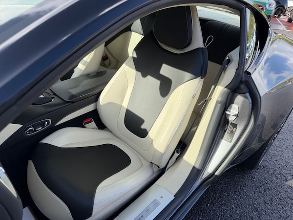 Used Aston Martin DB11 2017 for sale - 76163238: Photo 21