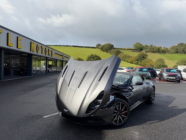 Used Aston Martin DB11 2017 for sale - 76163238: Photo 31