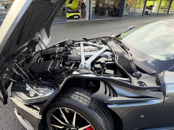 Used Aston Martin DB11 2017 for sale - 76163238: Photo 32