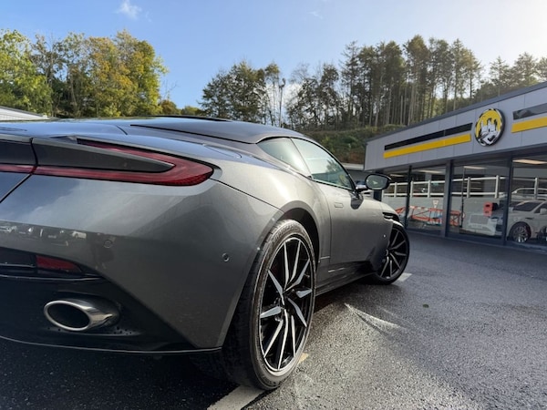 Used Aston Martin DB11 2017 for sale - 76163238: Photo 34