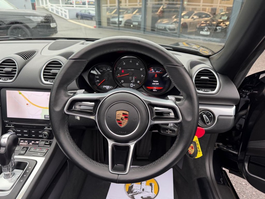 Used Porsche Boxster 2018 for sale - 77904995: Photo 12