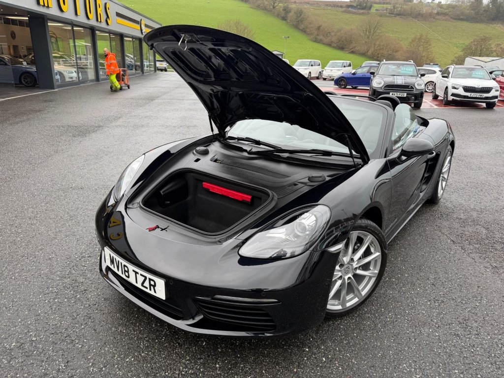 Used Porsche Boxster 2018 for sale - 77904995: Photo 21
