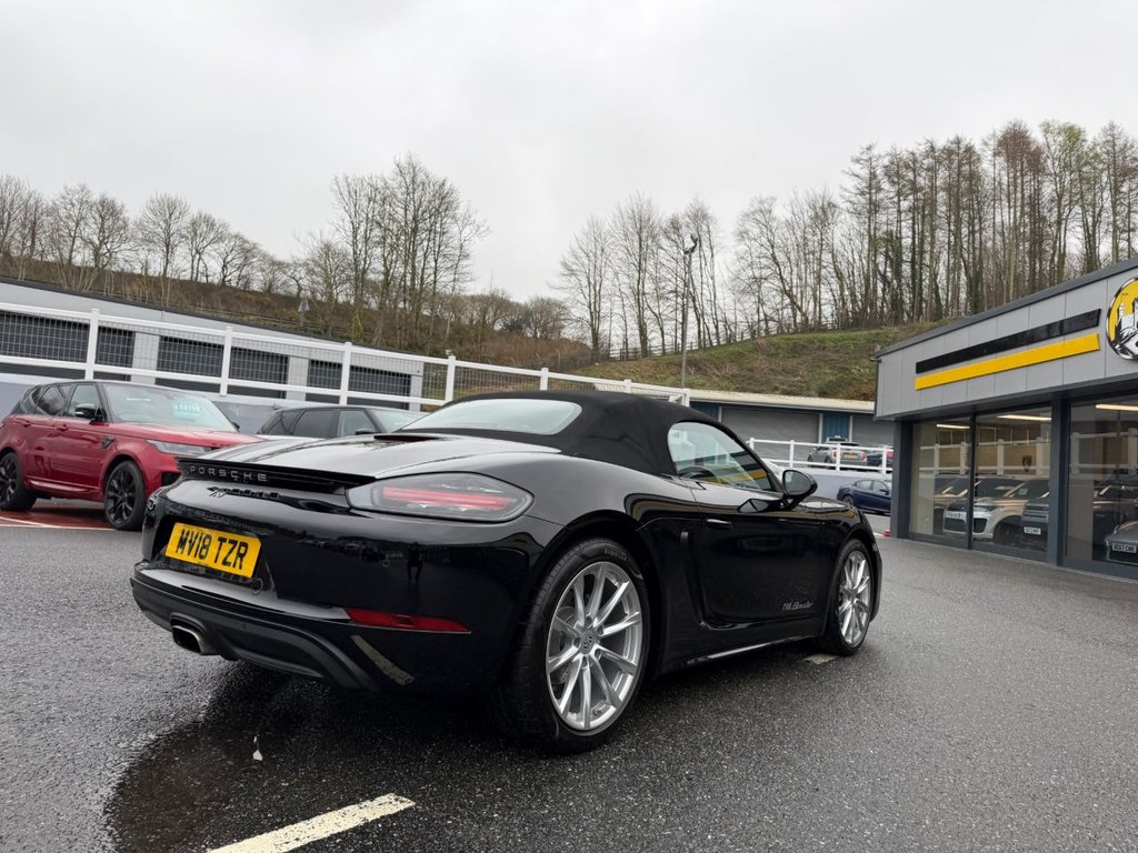 Used Porsche Boxster 2018 for sale - 77904995: Photo 41