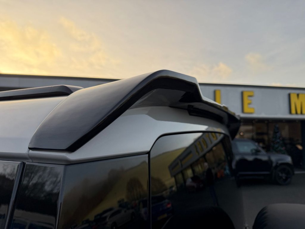 Used Land Rover Defender 110 2025 for sale - 76900320: Photo 18