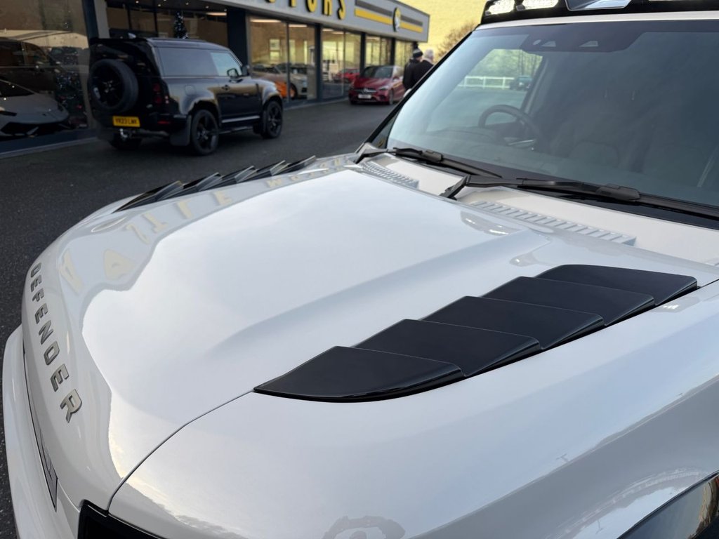 Used Land Rover Defender 110 2025 for sale - 76900320: Photo 27