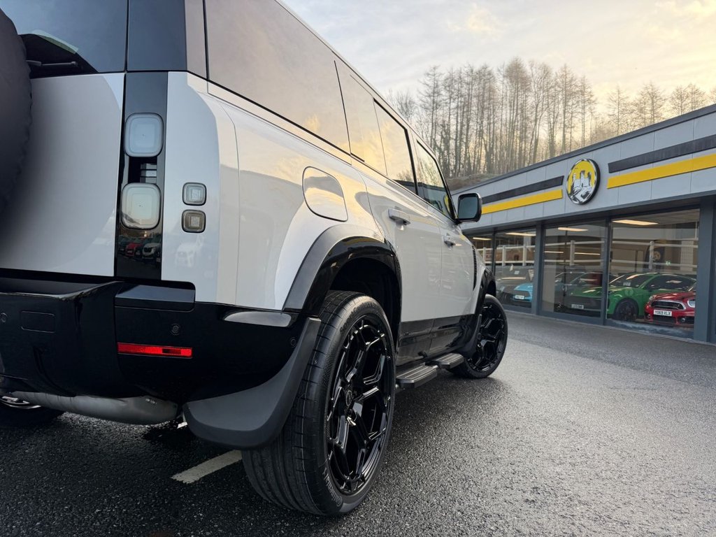 Used Land Rover Defender 110 2025 for sale - 76900320: Photo 29