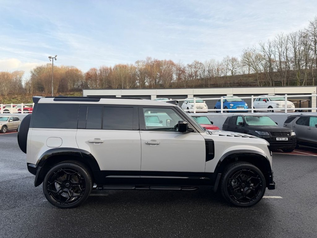 Used Land Rover Defender 110 2025 for sale - 76900320: Photo 7