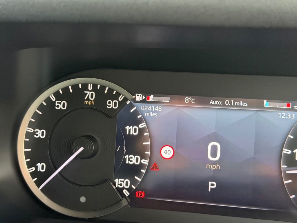 Used Land Rover Defender 2023 for sale - 76783503: Photo 15