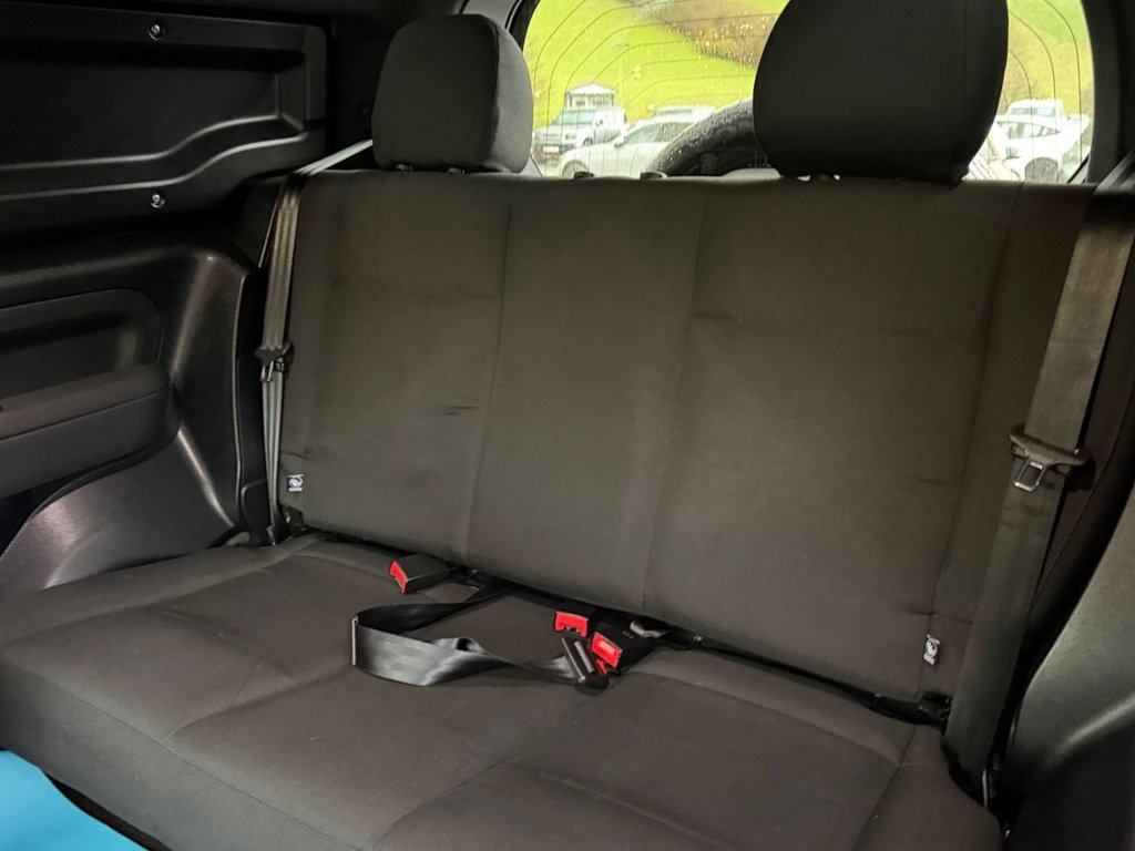 Used Land Rover Defender 2023 for sale - 76783503: Photo 22