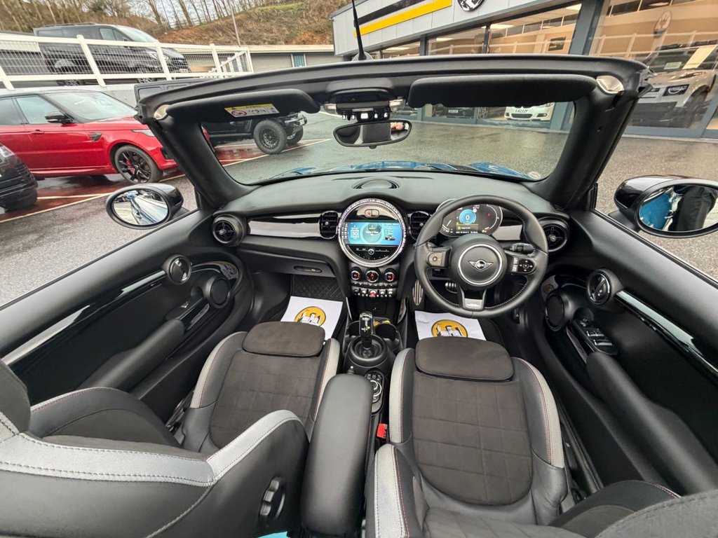 Used MINI Convertible 2023 for sale - 77383982: Photo 15
