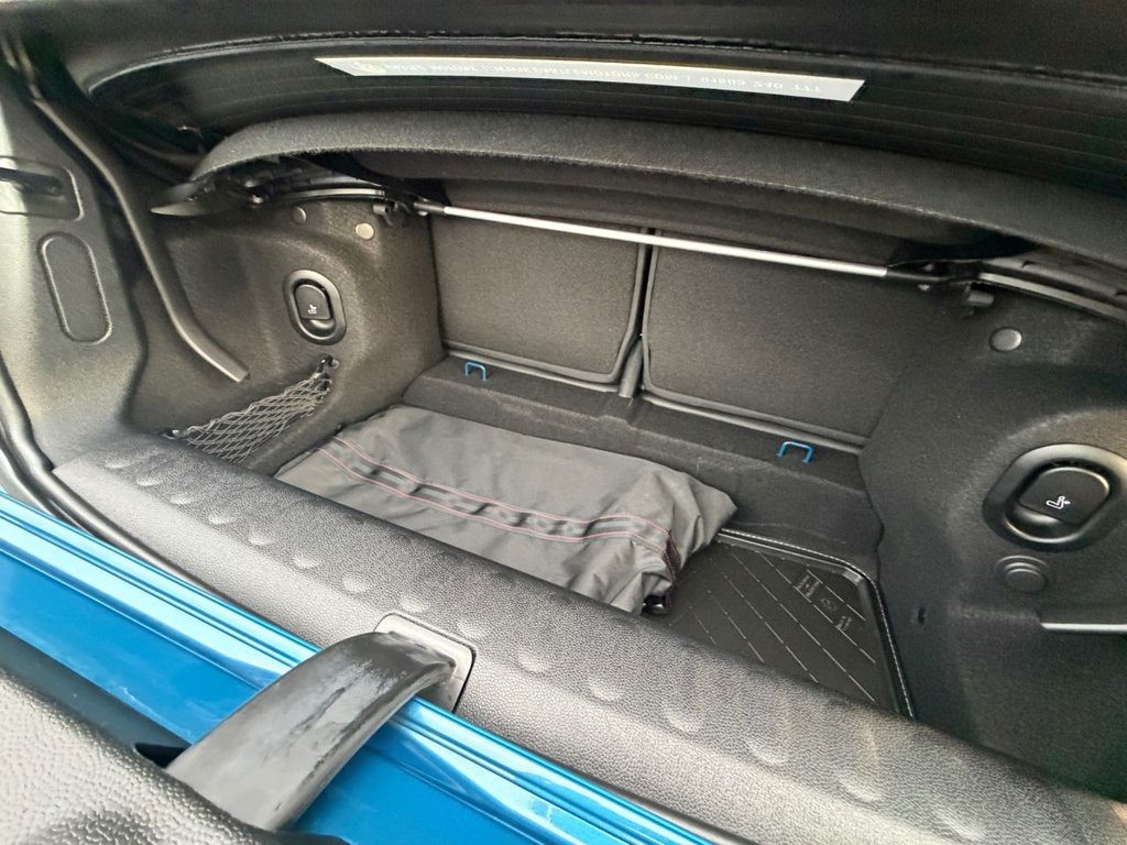 Used MINI Convertible 2023 for sale - 77383982: Photo 18